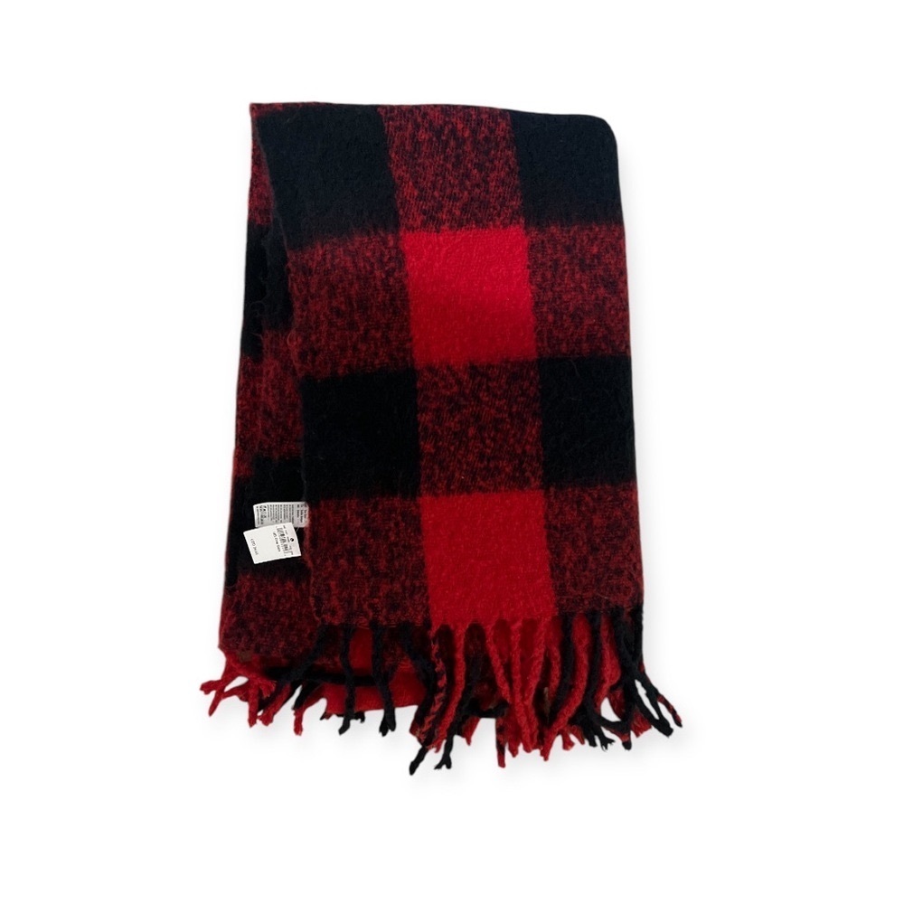 NWT American Eagle Buffalo Check Scarf with Fringe Detailing- OSFA